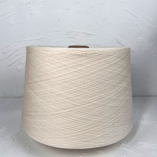  ​100% Cotton Ne 40/1 Combed Compact Spinning Raw White Yarn for Knitting and Weaving
